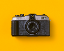 Load image into Gallery viewer, PENTAX 17 HALF-FRAME FILM CAMERA 35MM