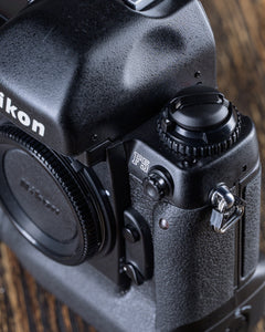 NIKON F5