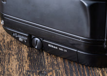 Load image into Gallery viewer, NIKON F4 MB-21
